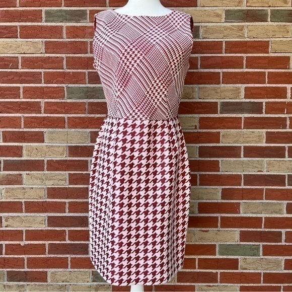 ❤️ Carolina Herrera Houndstooth Red White Sleeveless Sheath Dress - Picture 1 of 13